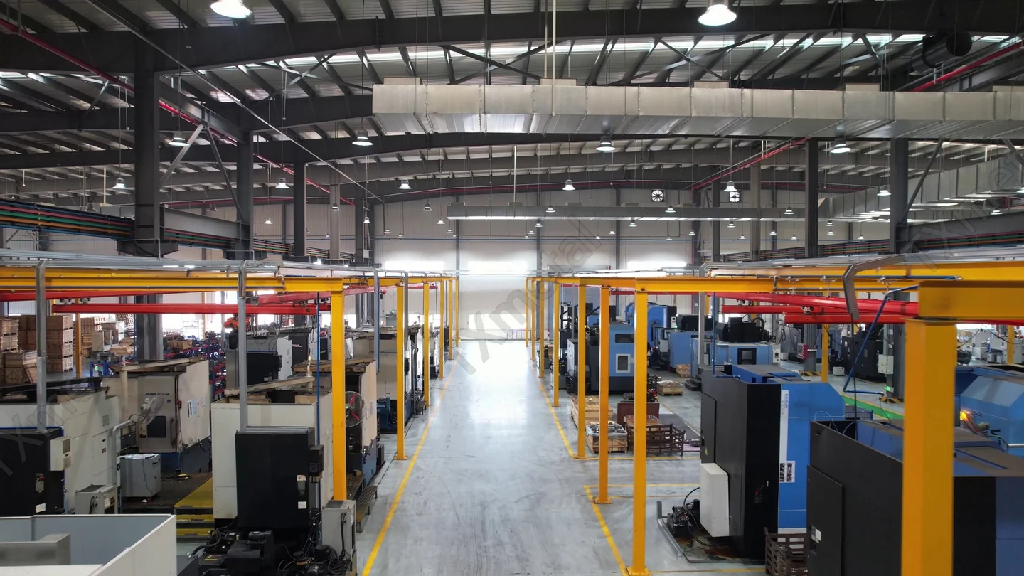 CNC machining workshop with advanced horizontal machining centers and lathes for precision iron casting processing at TXmetal.