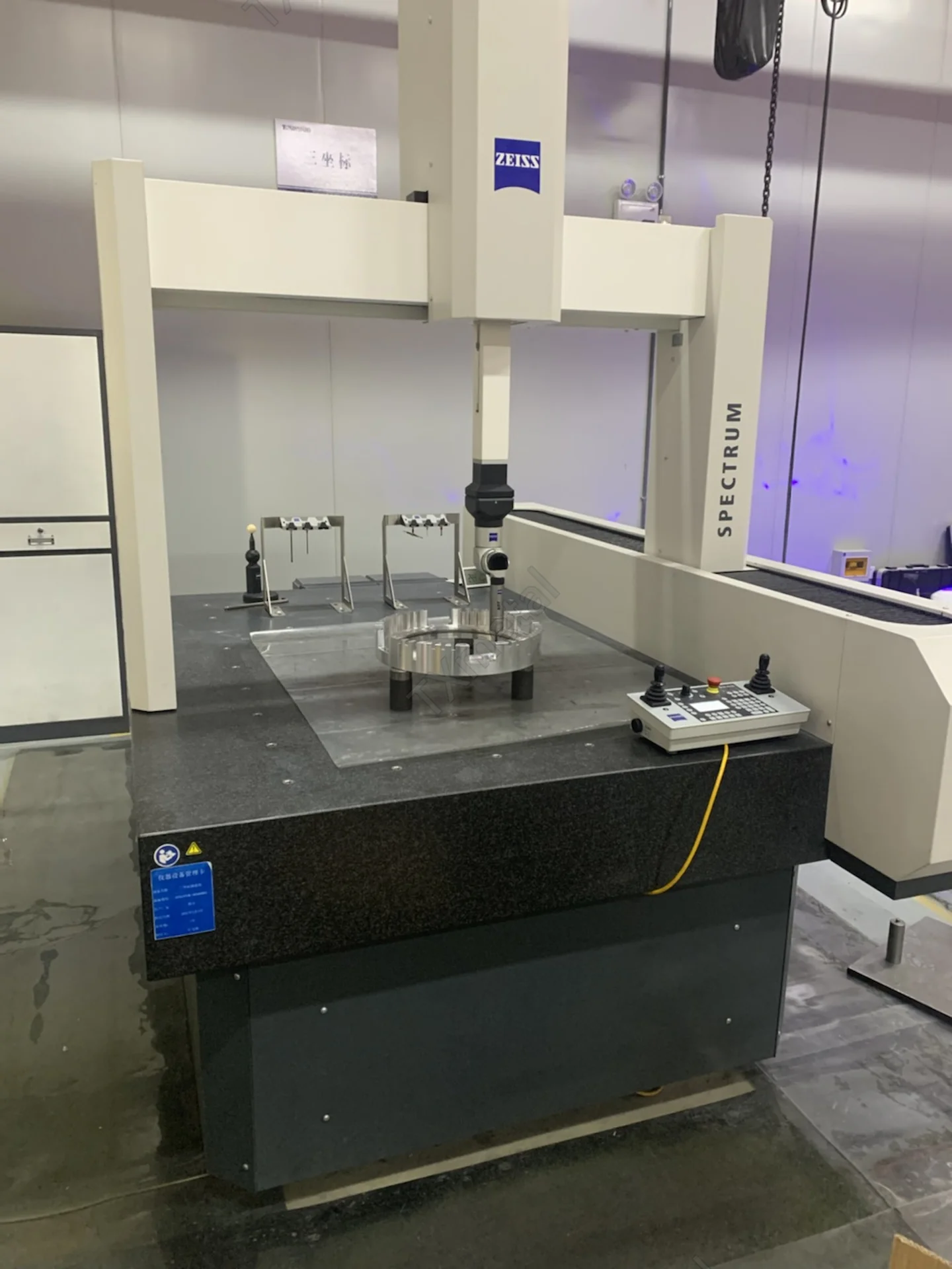 ZEISS SPECTRUM Coordinate Measuring Machine for dimensional inspection of cast iron and machined components.